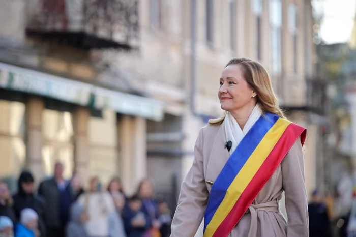 ---------Candidaii-la-preedinie-s-au-dat-peste-cap-i-s-au-transformat-n-experi-n-politic-internaional-Romnia-victima-acestui-amatorism