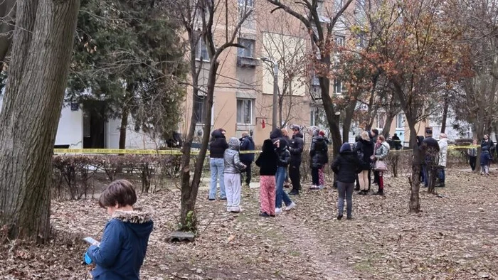 ---------Explozie-cumplit-ntr-un-bloc-din-Trgu-Jiu-O-persoan-a-fost-rnit-i-mai-multe-apartamente-au-fost-afectate