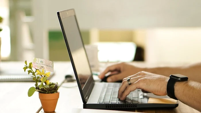 ---------Senatul-a-decis-Legalizarea-documentelor-se-va-putea-face-online