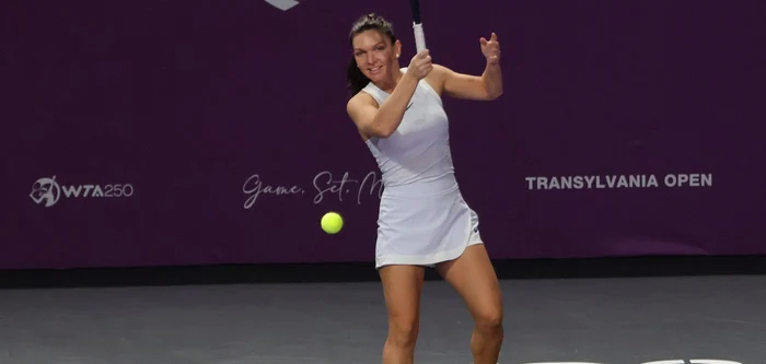 ---------Simona-Halep-se-apuc-de-sportul-bogailor-A-luat-deja-primele-lecii