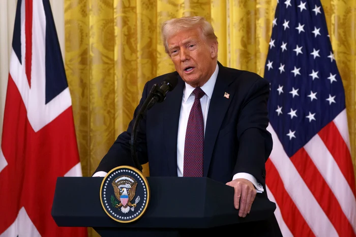 ---------Un-nou-moment-Macron-la-Washington-Trump-i-a-ndulcit-tonul-fa-de-Zelenski