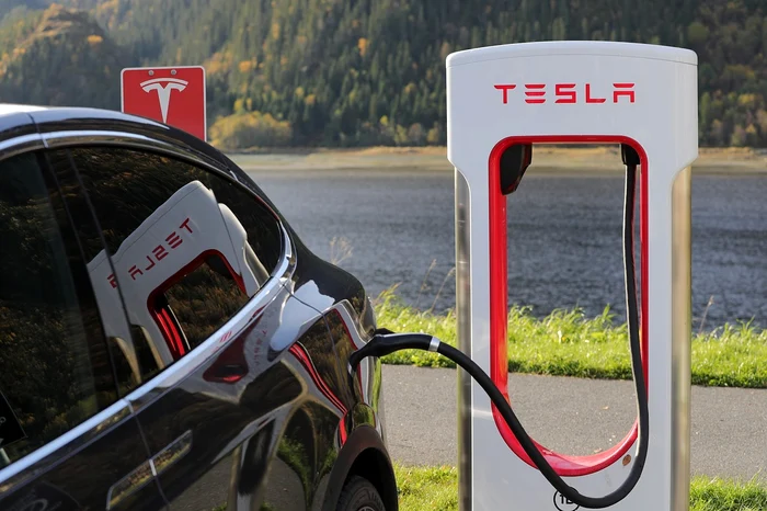 ---------Vnzrile-Tesla-au-sczut-aproape-la-jumtate-n-Europa-dup-ieirile-nervoase-ale-lui-Elon-Musk