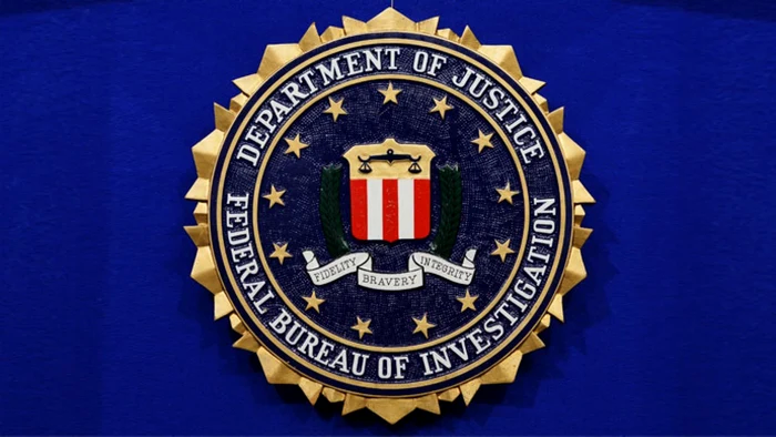 ---------Agent-FBI-critic-al-administraiei-Trump-arestat-pentru-dezvluirea-de-documente-confideniale