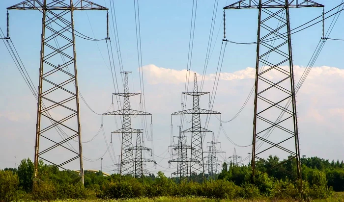 ---------Burduja-Romnia-are-n-lucru-centrale-de-producere-a-energiei-cu-o-capacitate-total-ct-a-sistemului-energetic-naional-actual