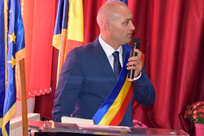 ---------Cnd-va-ncepe-procesul-primarului-PSD-din-Crevedia-care-a-chinuit-timp-de-8-ani-un-brbat-cu-retard-punndu-l-s-munceasc-16-ore-zilnic