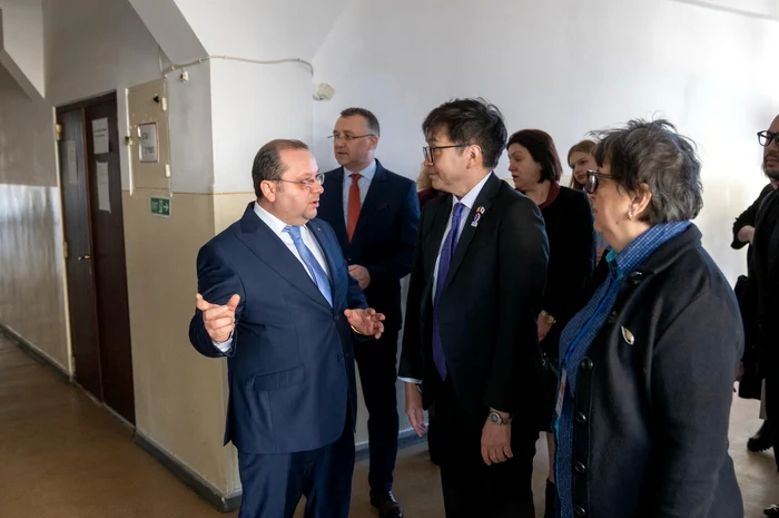 ---------Colegiul-Naional-de-Informatic-Piatra-Neam-dotat-cu-tehnologie-de-ultim-generaie-cu-finanare-japonez