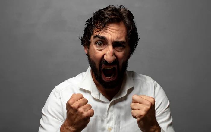 ---------Cum-se-radicalizeaz-romnii-pn-la-a-comite-infraciuni-Explicaiile-alarmante-ale-unui-psiholog