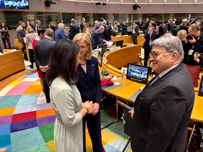 Exclusiv----------Ministrul-Hurezeanu-pe-fra-Expert-Avem-nevoie-de-cineva-care-s-nu-nvee-la-locul-de-munc-Cine-ar-corespunde-profilului