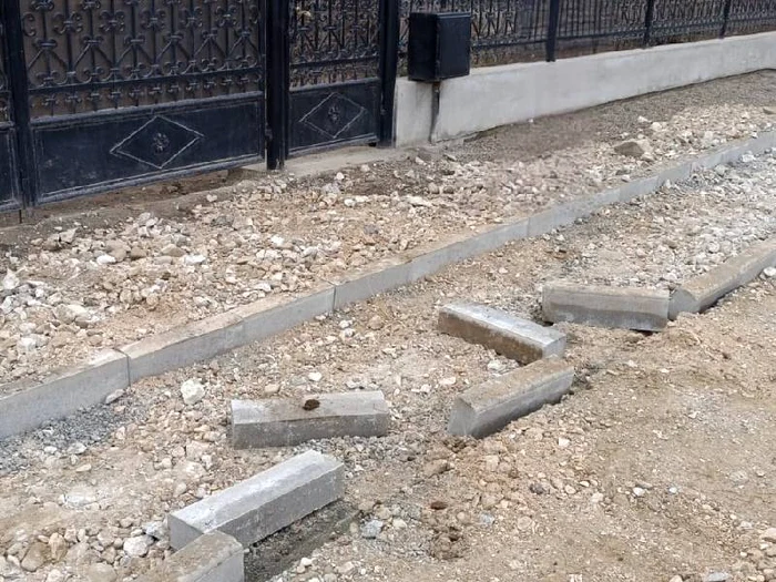 ---------Lucrrile-la-DJ-137-blocate-de-localnici-Autoritile-cer-sprijinul-Poliiei