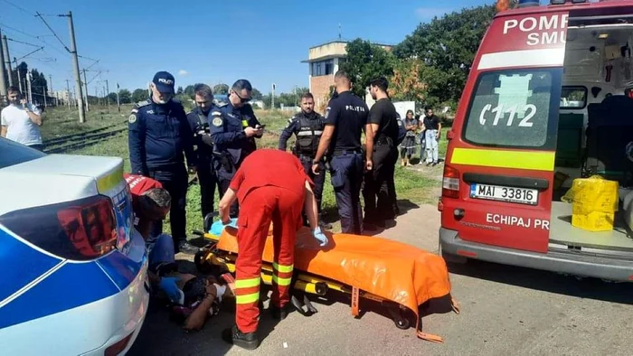 ---------O-femeie-njunghiat-n-plin-zi-de-fostul-concubin-a-fost-salvat-de-poliiti