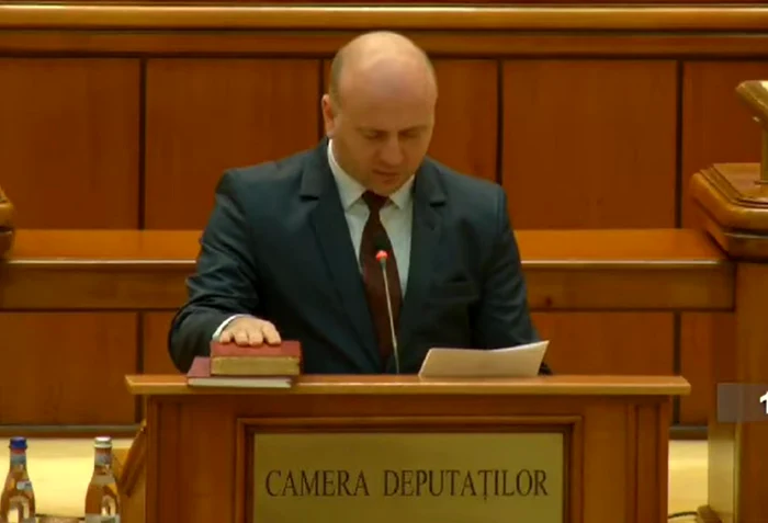 ---------Scandal-n-POT-Cine-este-deputatul-care-i-a-anunat-demisia-Reacia-vehement-a-partidului-O-victim-a-sistemului-mafiot