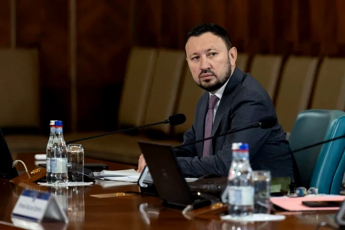 ---------Schimbri-n-programul-Rabla-2025-ce-maini-nu-vor-mai-fi-finanate-Dealerii-exclui