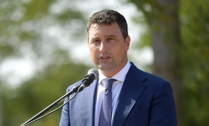 ---------Tnczos-Barna-anun-un-impozit-de-1-pe-valoarea-net-a-construciilor-speciale-pentru-sectorul-privat