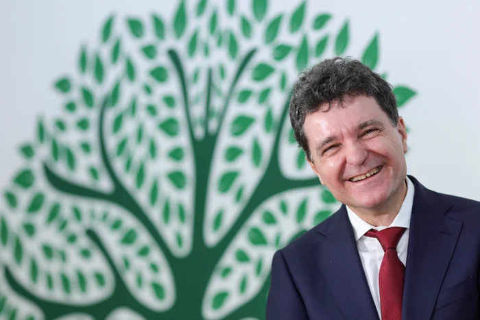---------Val-de-reacii-la-postarea-prin-care-Nicuor-Dan-i-a-anunat-candidatura-Ce-a-transmis-primarul-Ciucu