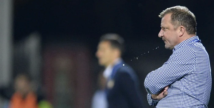 ---------Viciul-care-i-a-luat-doi-ani-din-via-lui-Dorinel-Munteanu-Primul-care-l-a-dat-de-gol-a-fost-Ionel-Ganea
