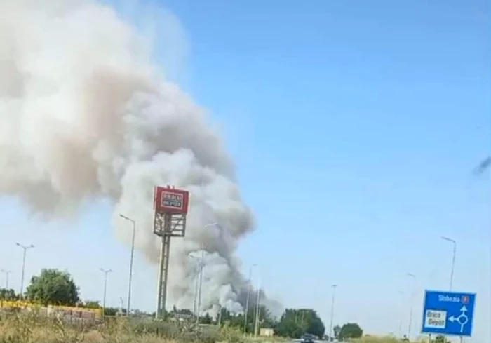 Video----------Codul-rou-de-canicul-vine-cu-incendii-de-vegetaie-Trafic-blocat-pe-DN21-la-ieire-din-municipiul-Clrai-VIDEO