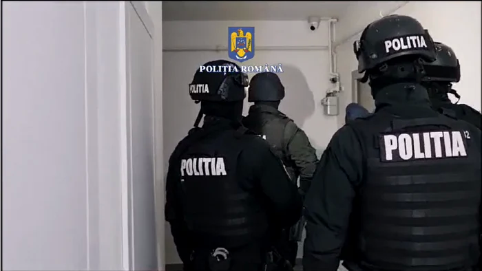 Video----------Percheziii-la-Sibiu-ntr-un-caz-de-trafic-de-persoane-i-evaziune-fiscal-Prejudiciul-se-ridic-la-peste-300000-de-euro