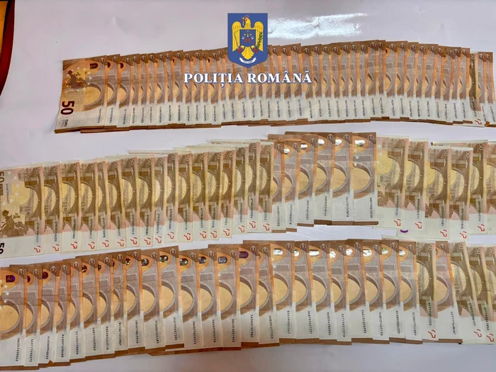 Video----------Seif-cu-100000-de-euro-i-bijuterii-furat-i-ngropat-n-pdure-Hoaele-sunt-dou-femei