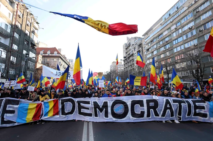 ---------AUR-invoc-abuzuri-electorale-i-vrea-s-modifice-legea-Curii-Constituionale-