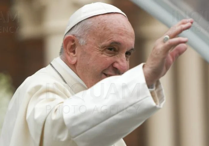 ---------Biserica-Catolic-din-Romnia-n-doliu-reacii-emoionante-dup-moartea-Papei-Francisc