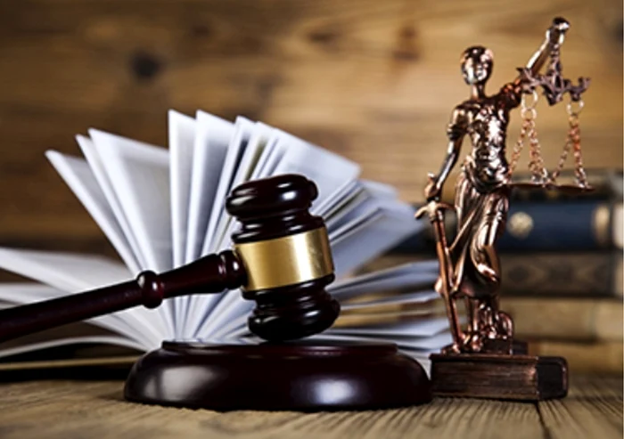 ---------Brbat-cercetat-penal-pentru-simboluri-naziste-expuse-public-n-Sibiu