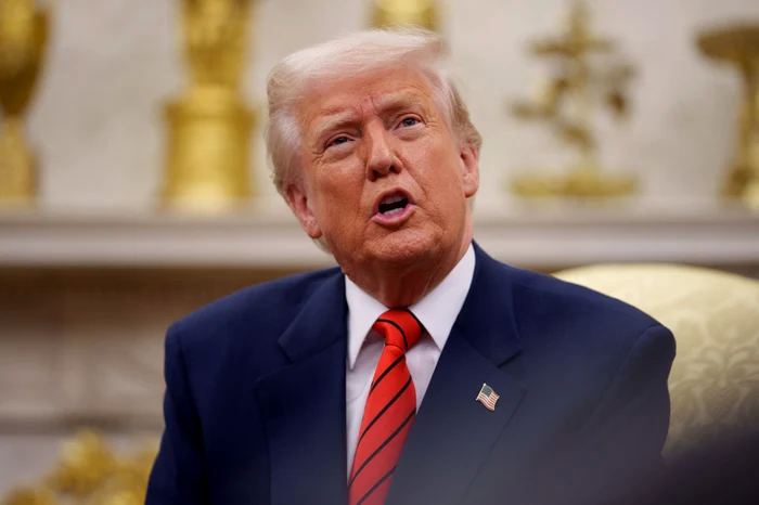 ---------Cine-l-a-determinat-pe-Trump-s-amne-supraimpozitarea-importurilor