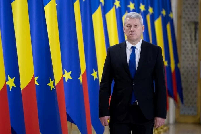 ---------Deputaii-dezbat-i-voteaz-moiunea-simpl-mpotriva-ministrului-Predoiu-pentru-faptele-svrite-n-exercitarea-funciei