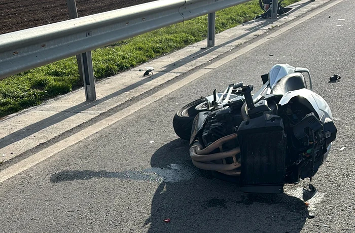 ---------Dolj-Motociclist-de-19-ani-mort-ntr-un-accident-stupid-Cum-s-a-produs-tragedia