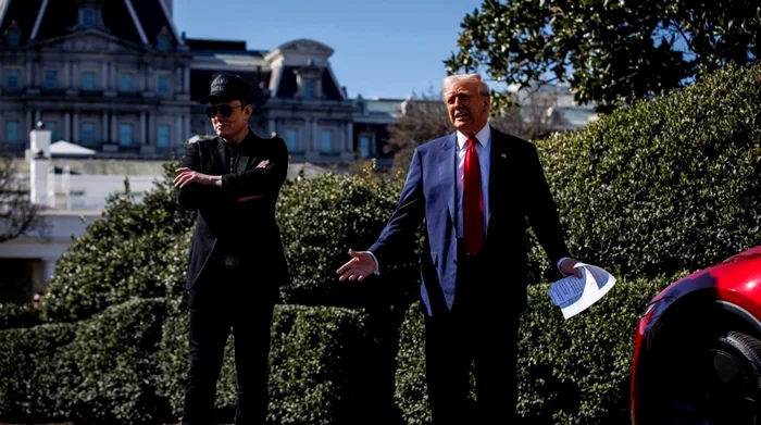 ---------Donal-Trump-sugereaz-c-Elon-Musk-se-pregtete-s-prseasc-funcia-de-la-Casa-Alb
