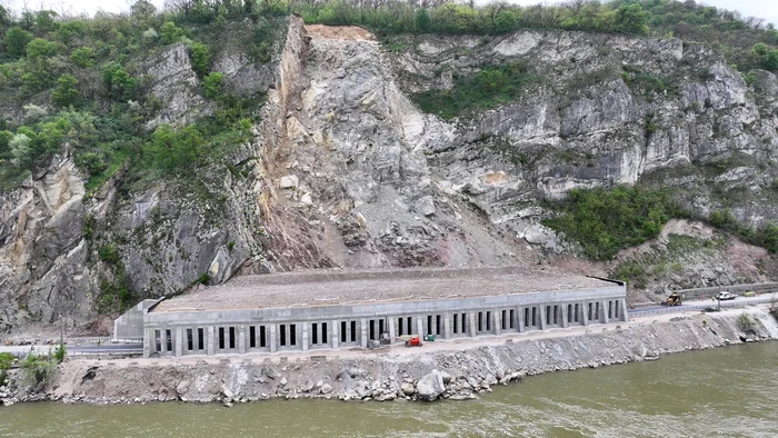 Foto----------Noua-polat-peste-oseaua-din-Clisura-Dunrii-finalizat-Cum-arat-construcia-spectaculoas---