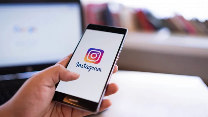 ---------Transmisiunile-live-ale-adolescenilor-vor-fi-blocate-pe-Instagram