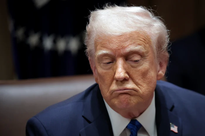 ---------Trump-spune-c-vor-exista-tarife-pentru-semiconductori-n-curnd-i-c-le-va-anuna-sptmna-aceasta