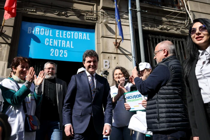 ---------USR-a-anunat-c-va-contesta-n-instan-decizia-BEC-de-interzicere-a-campaniei-pentru-Nicuor-Dan