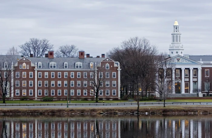 ---------Universitatea-Harvard-a-dat-n-judecat-administraia-Trump-Miza-procesului-miliarde-de-dolari-i-libertatea-academic