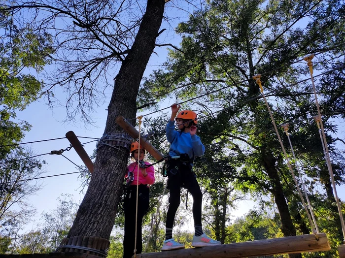 Video----------Cel-mai-mare-Parc-de-Aventur-din-sud-estul-Romniei-se-redeschide-Noi-surprize-pentru-iubitorii-de-adrenalin-i-senzaii-tari