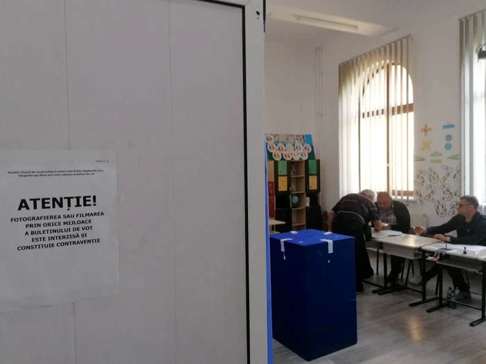 ---------Alegeri-prezideniale-2025-Dolj-Bani-contra-voturi-ntr-o-anumit-secie-buletine-fotografiate-tentativ-de-vot-multiplu