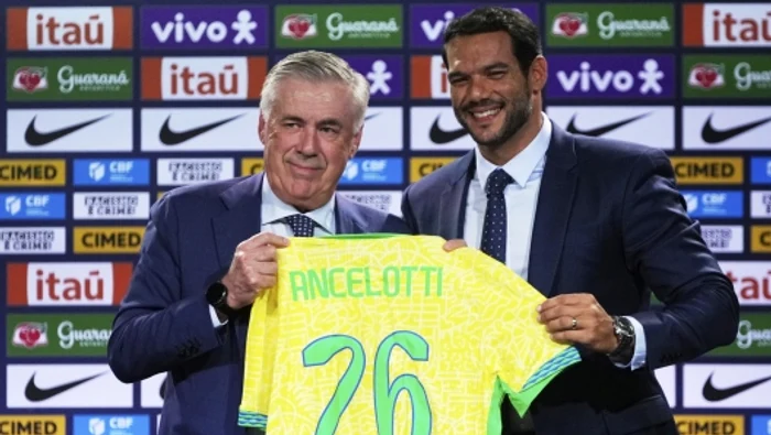 ---------Carlo-Ancelotti-i-a-cucerit-pe-brazilieni-de-la-prima-apariie-Suporterii-l-au-ntmpinat-cu-entuziasm