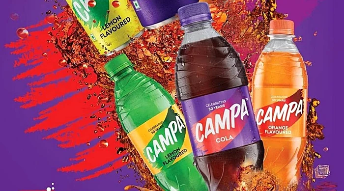 ---------Cola-indian-declaneaz-un-rzboi-al-preurilor-cu-Coke-i-Pepsi-Este-produs-de-unul-dintre-cei-mai-bogai-oameni-din-lume