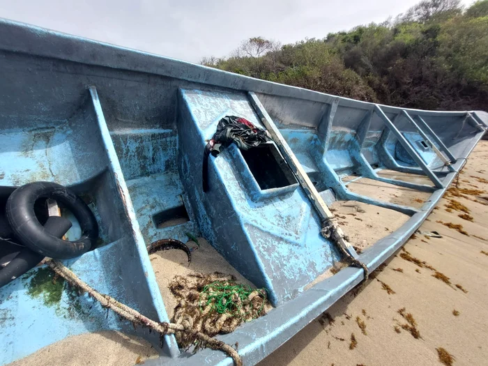 ---------Descoperire-macabr-n-Caraibe-11-cadavre-au-fost-gsite-ntr-o-barc-euat-