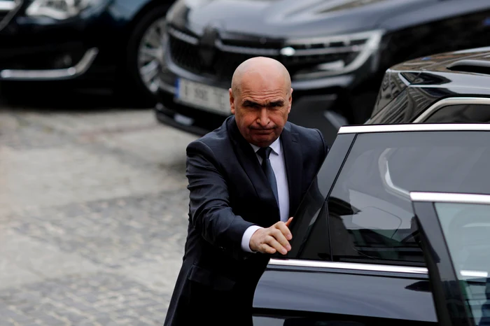 ---------Liderii-PNL-se-reunesc-pentru-a-l-valida-pe-Bolojan-pentru-funcia-de-prim-ministru-O-tabr-din-partid-ar-vrea-guvern-fr-PSD---surse