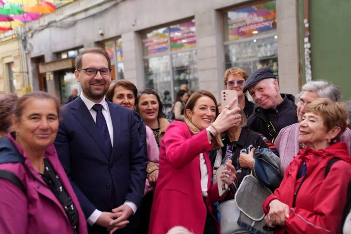 ---------Roberta-Metsola-s-a-plimbat-cu-Dominic-Fritz-prin-Timioara-Ce-i-a-povestit-primarul-preedintei-Parlamentului-European