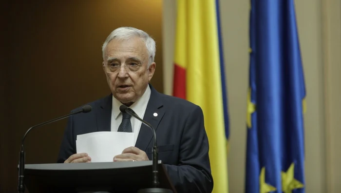 ---------Te-naionalizez-nu-e-politic-economic--avertismentul-lui-Isrescu-pentru-politicieni