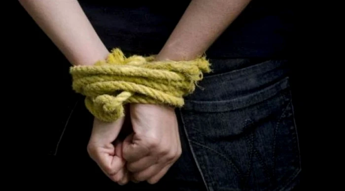 ---------Tnr-de-20-de-ani-sechestrat-Poliitii-au-deschis-dosar-penal-pentru-lipsire-de-libertate