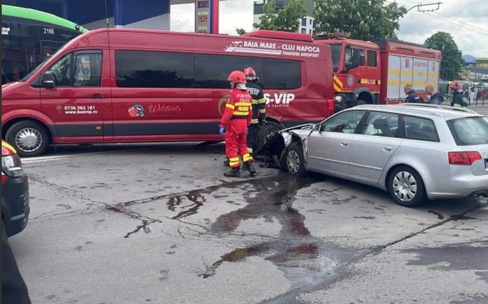 ---------Un-microbuz-n-care-se-aflau-15-copii-a-fost-implicat-ntr-un-accident-n-Braov-Nou-persoane-au-ajuns-la-spital