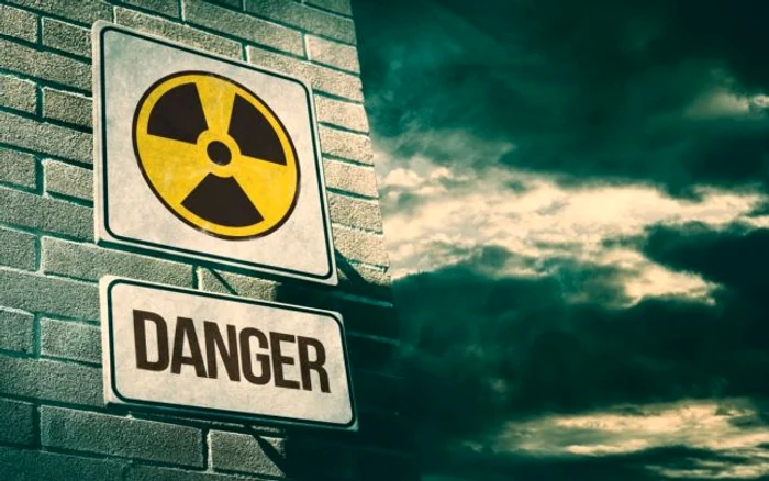 Video----------Alert-ntr-un-liceu-din-Timioara-Mai-multe-cutii-radioactive-au-fost-gsite-ntr-o-magazie