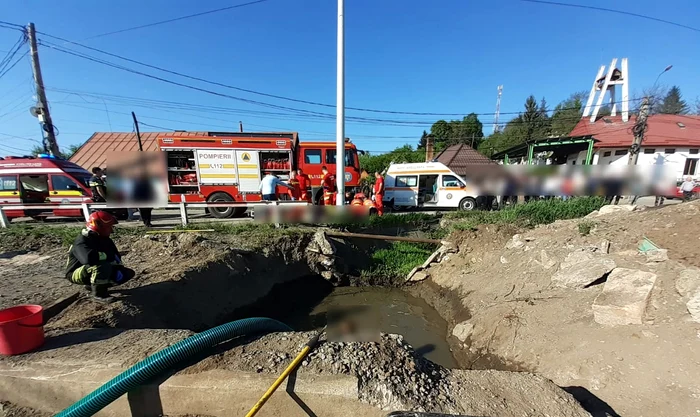 Video----------Doi-copii-de-4-i-6-ani-au-murit-dup-ce-s-au-necat-ntr-un-fost-canal-din-oraul-Huedin-Poliia-Cluj-face-anchet
