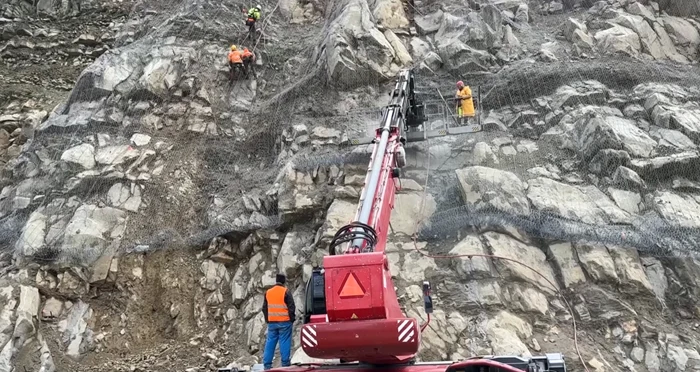 Video----------Sistem-inovator-pentru-prevenirea-accidentelor-cauzate-de-cderile-de-pietre-Senzori-de-impact-instalai-pe-versani-n-zona-Siriu