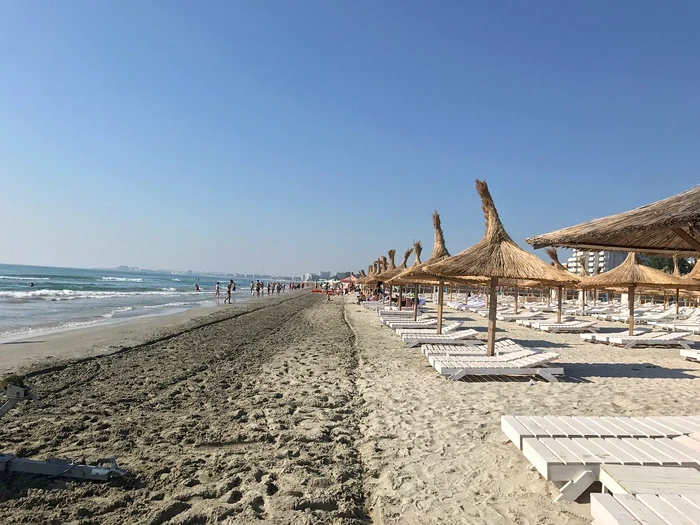 ---------Ct-cost-acum-ciorba-i-hamsiile-pe-litoral