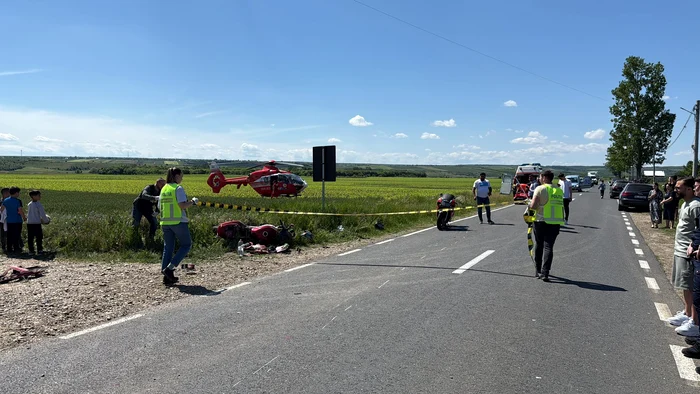 ---------Doi-motocicliti-fr-permis-de-conducere-au-provocat-un-accident-cu-patru-victime-Elicopterul-SMURD-a-intervenit-la-faa-locului