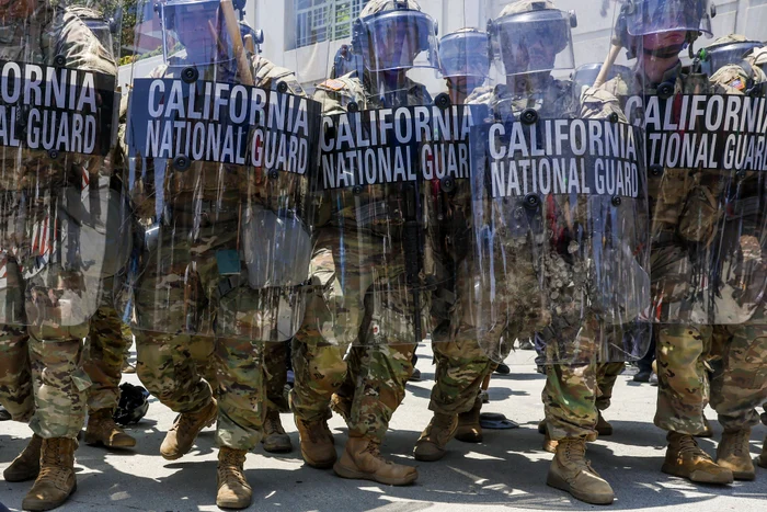---------Donald-Trump-criticat-de-un-fost-general-al-Grzii-Naionale-pentru-ordinele-de-desfurare-de-trupe-n-Los-Angeles
